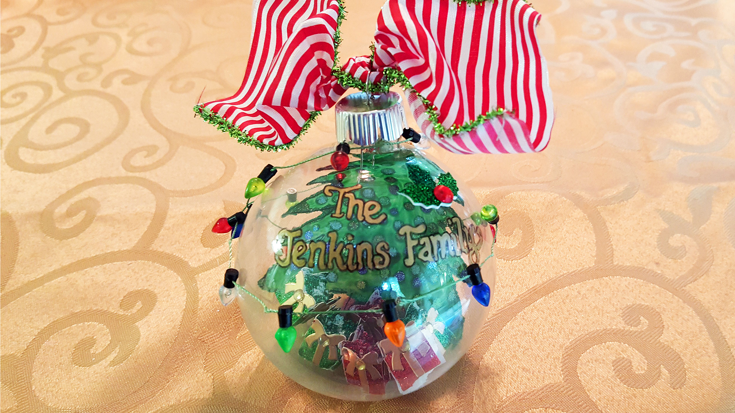 Christmas Tree Ornament Featured