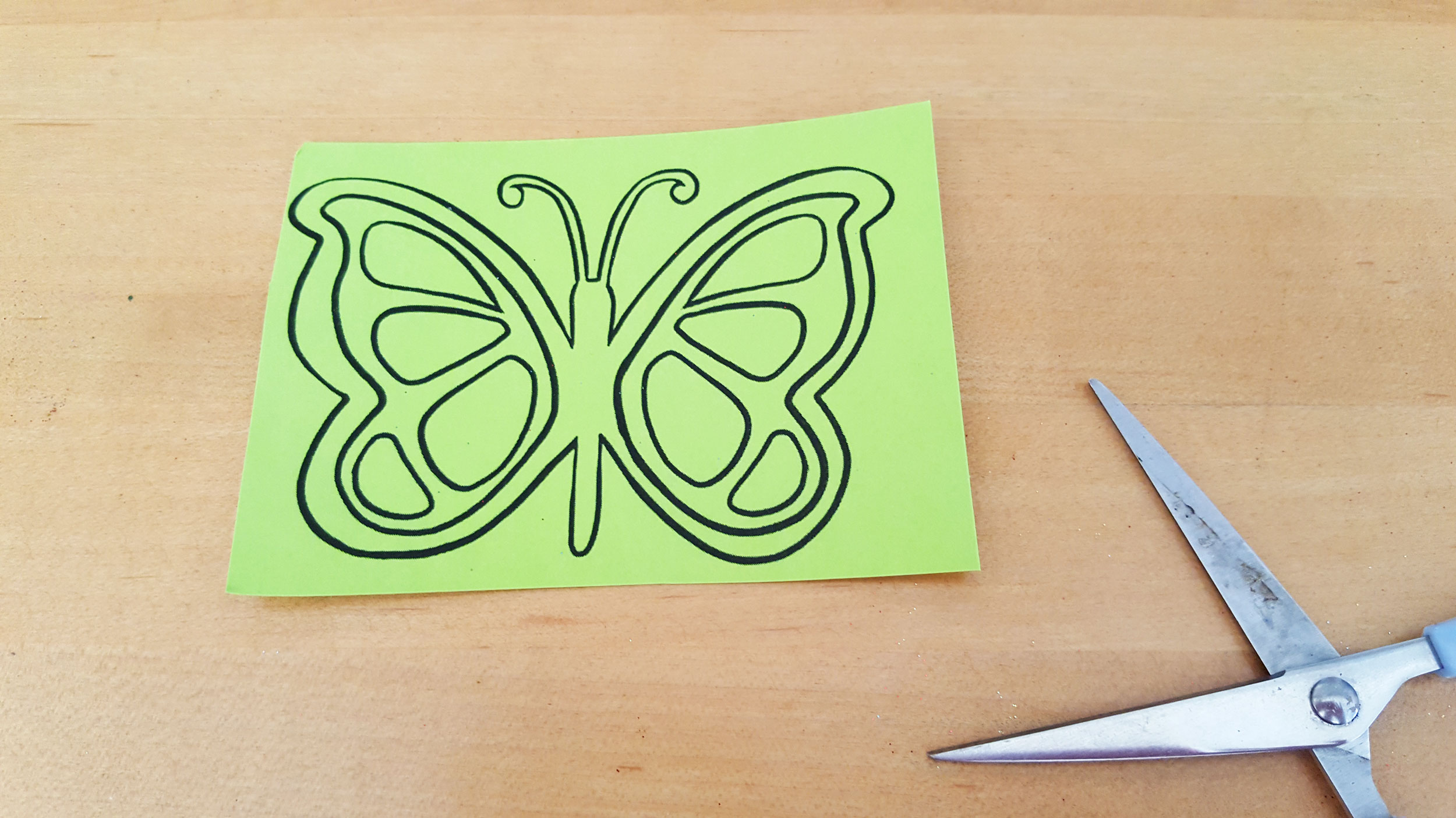Step 1: Print out a design on the cardstock paper. | OrnamentShop.com