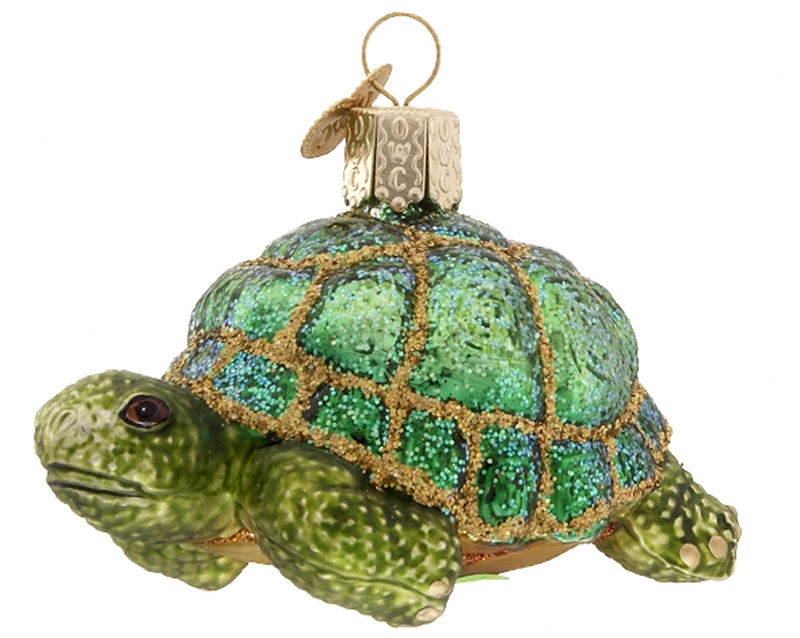 A personalized turtle ornament is the perfect Christmas gift for a child who has a new pet. | OrnamentShop