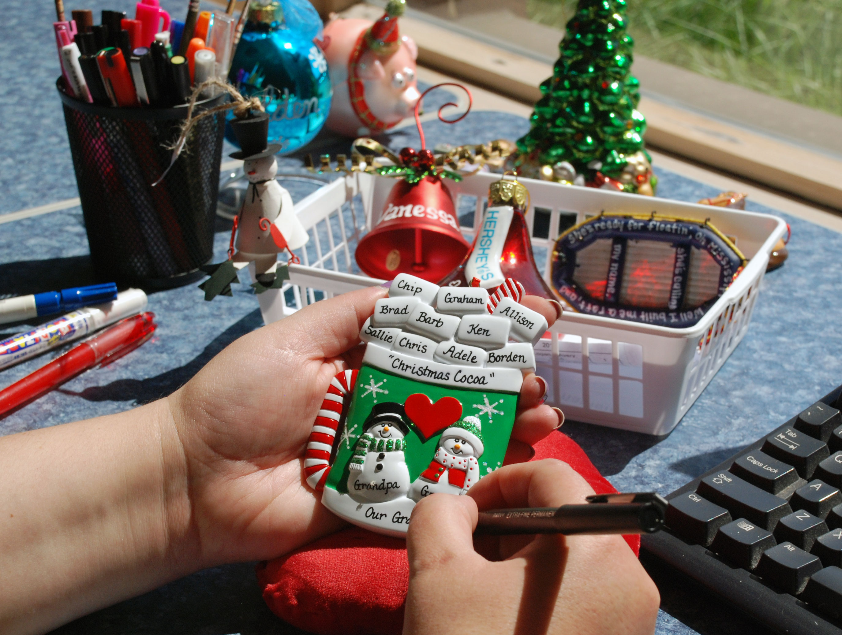 The best way to personalize a Christmas ornament with paint is to rely on an expert and use a special tool called a paint pen. | OrnamentShop.com